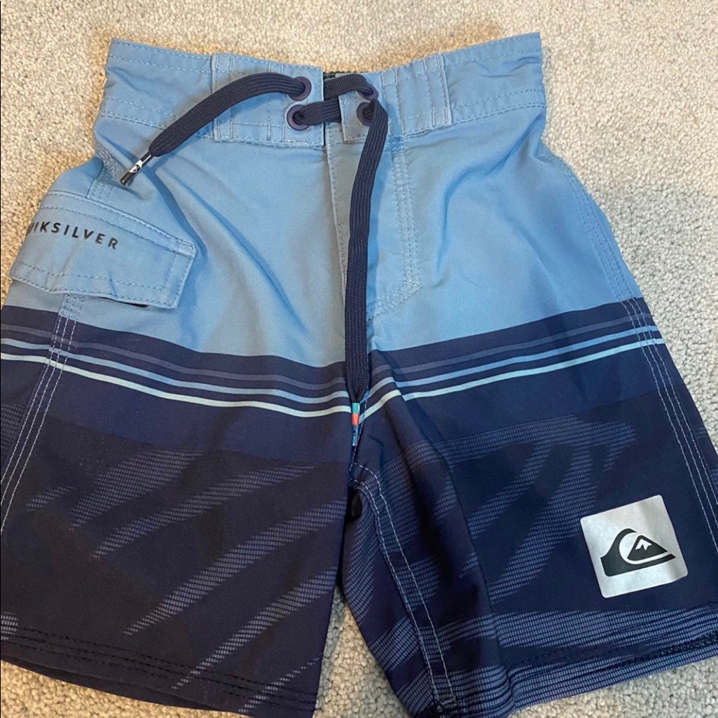 Boys Quicksilver Brand Swim Trunks Size 2 Boys Quicksilver Brand Swim Trunks Size 2
